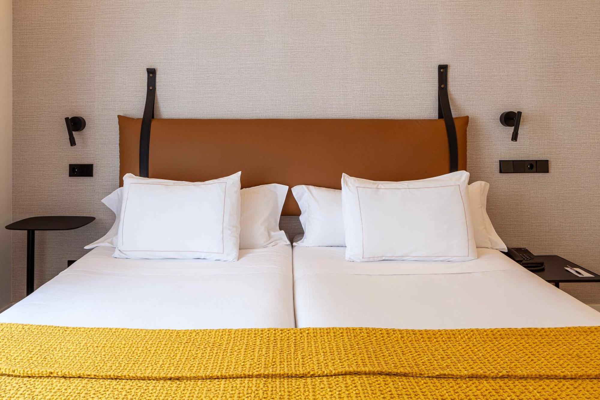Viena Plaza De España Apartahotel 3*