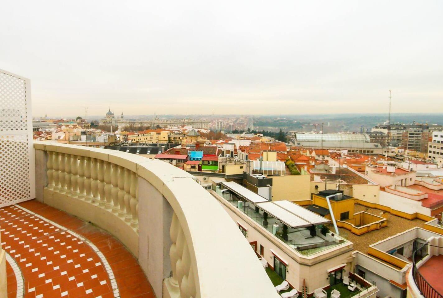 Con Terraza A Gran Via Y Palacio Real