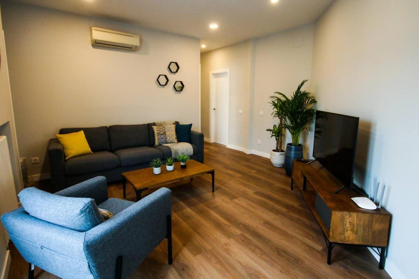 Apartamento Con Terraza A Gran Via Y Palacio Real *