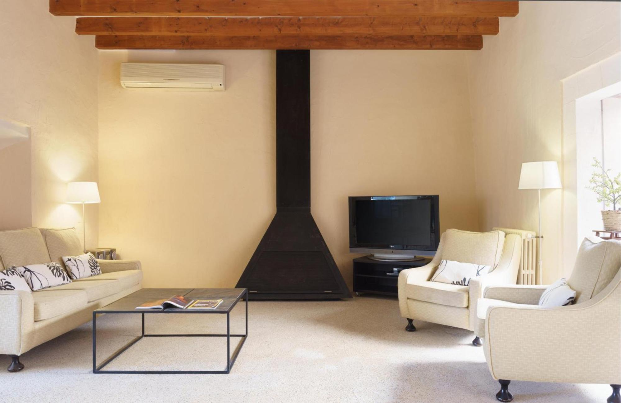 Yourhouse Mir Villa Búger