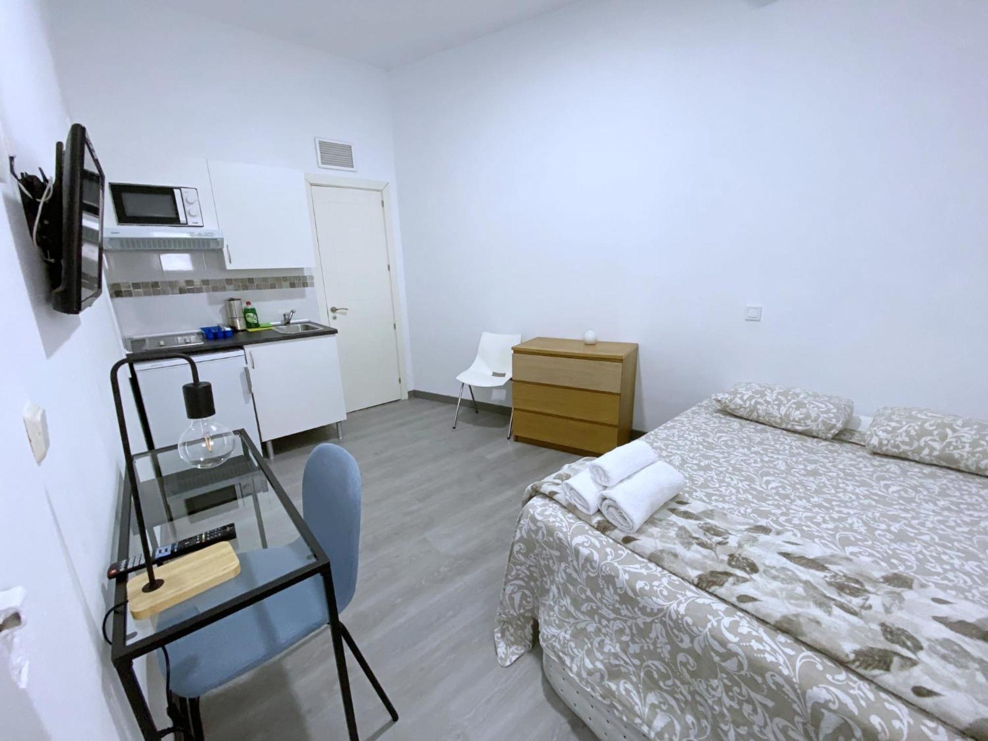 Travelstay Fuencarral Apartamento *