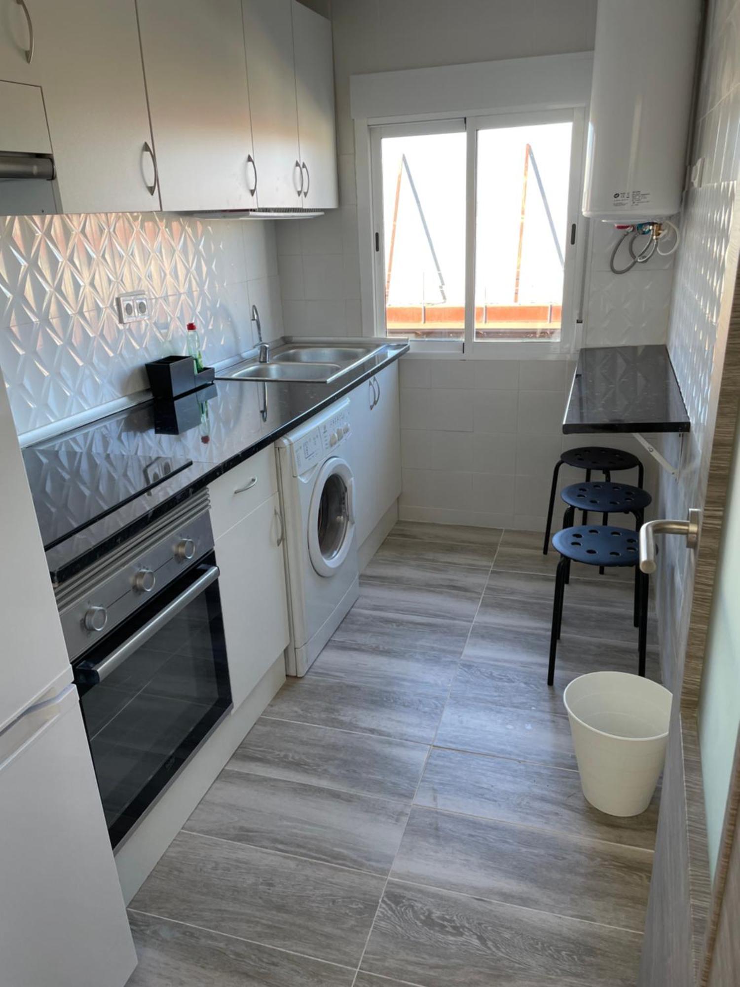 Apartamento Piso Entero Bajo *