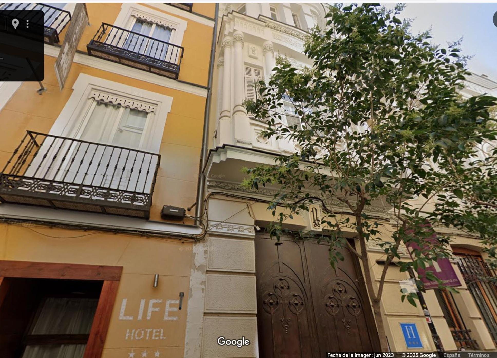 Life Gran Via Design 3*