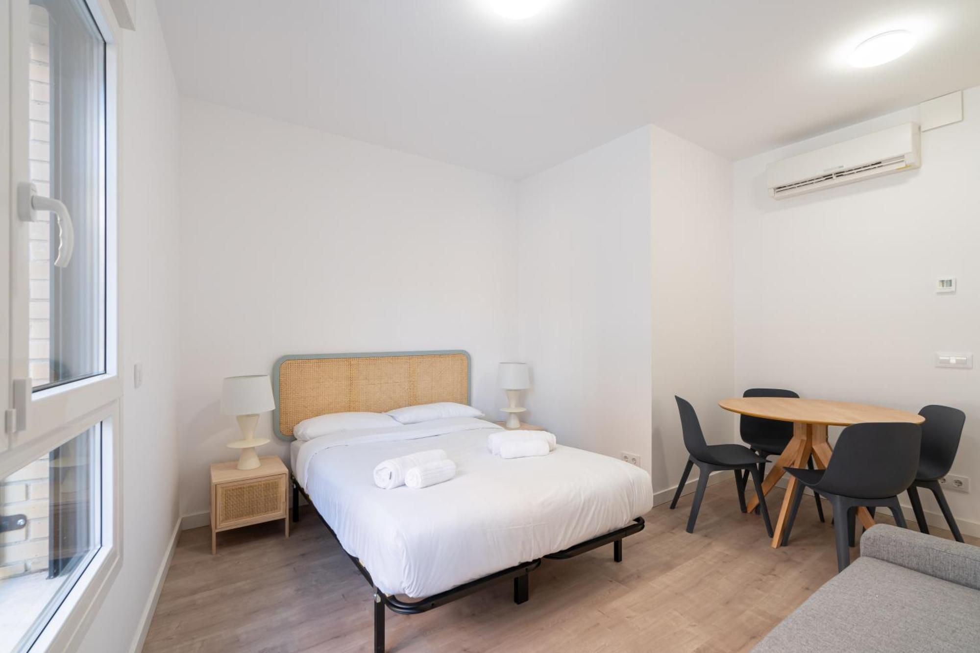 Inteligentes En Vallecas Apartment
