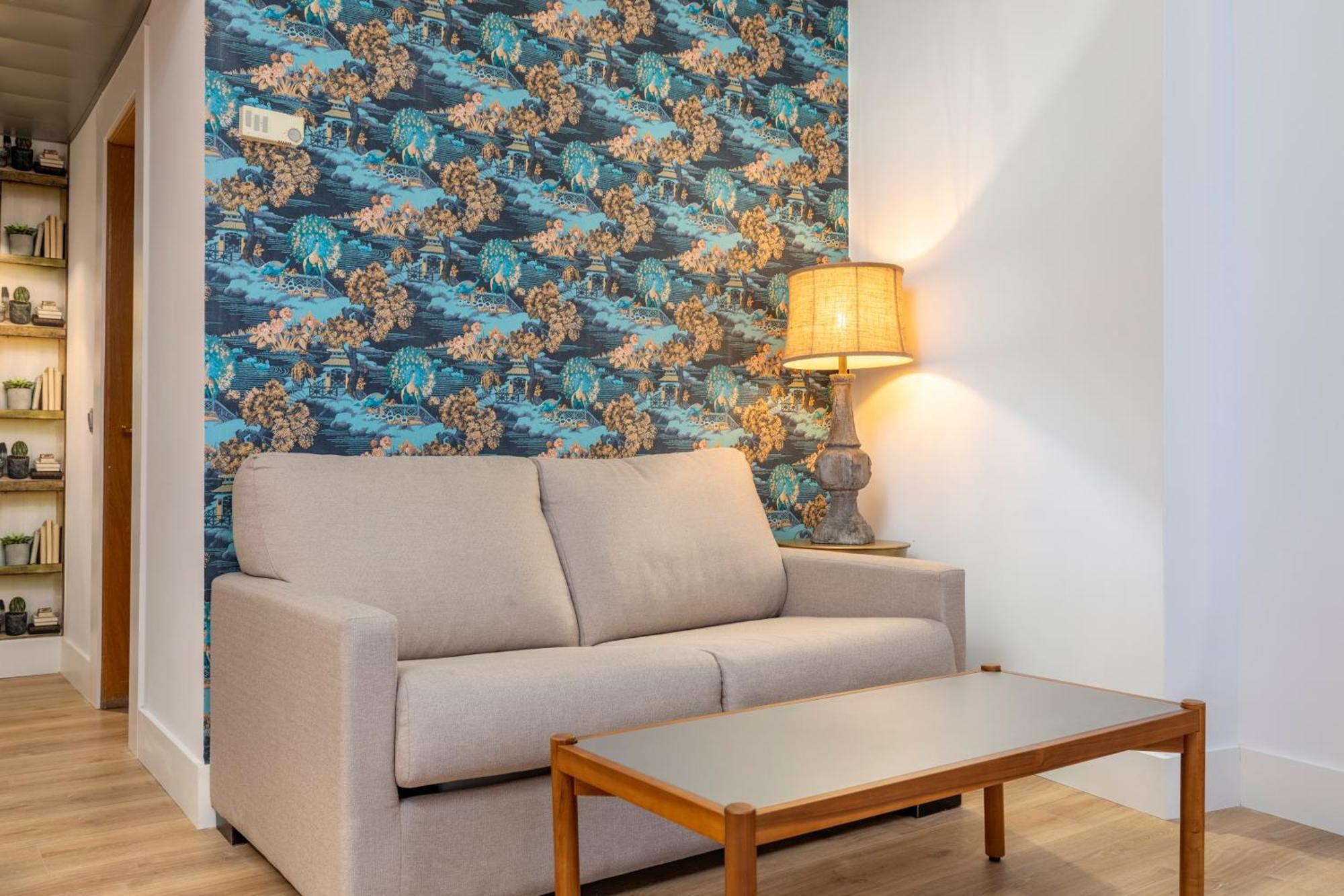 Ha Aparthotel Retiro Suites *