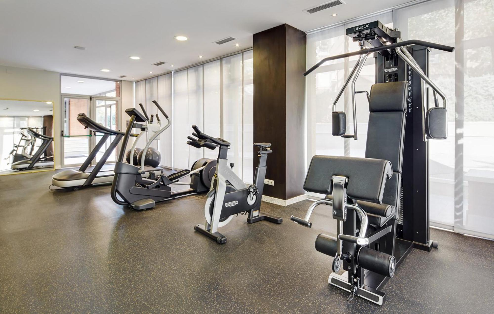 Hotel Sercotel Aeropuerto 4*