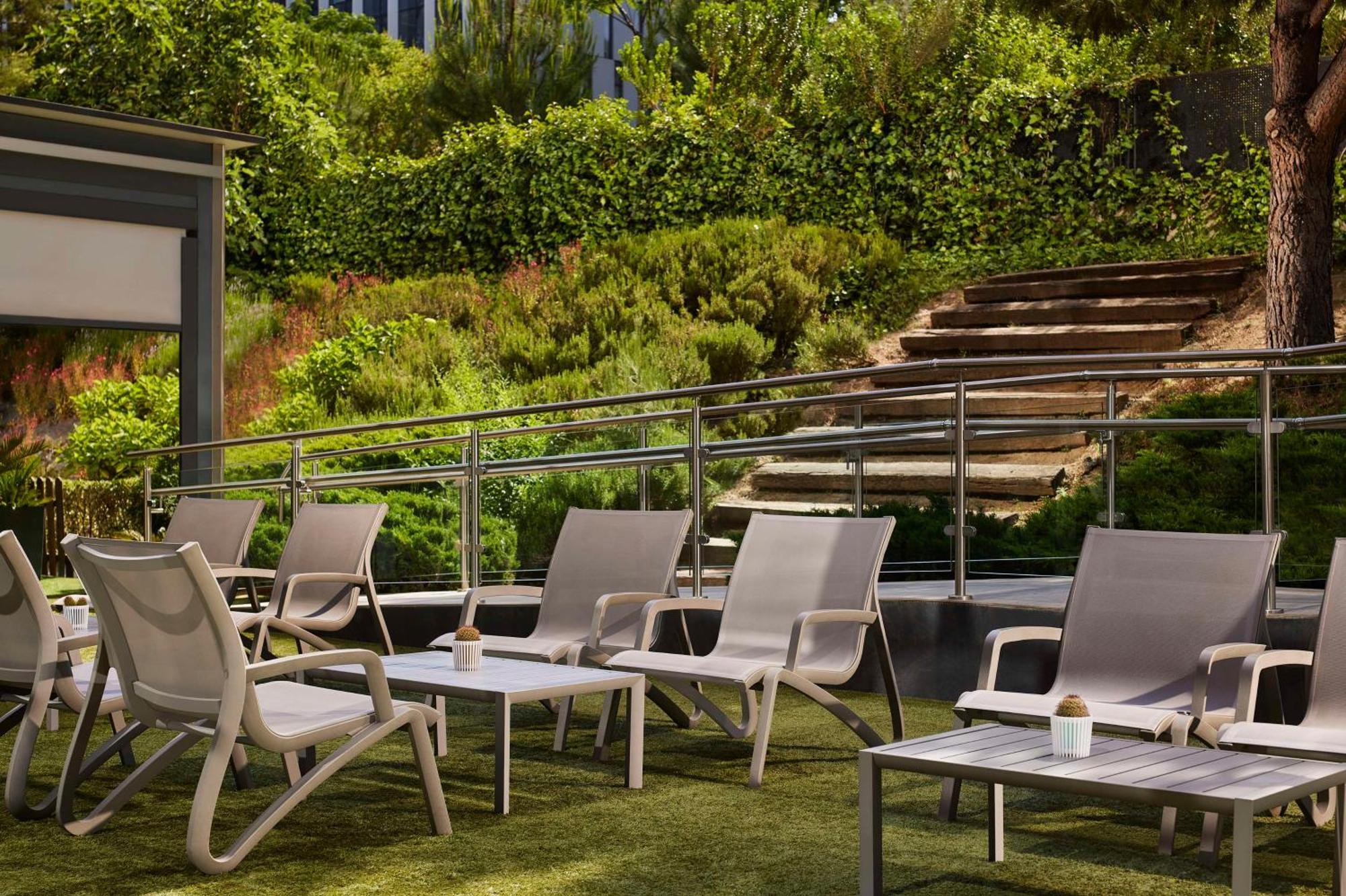 Hotel Nh Ribera Del Manzanares 4*