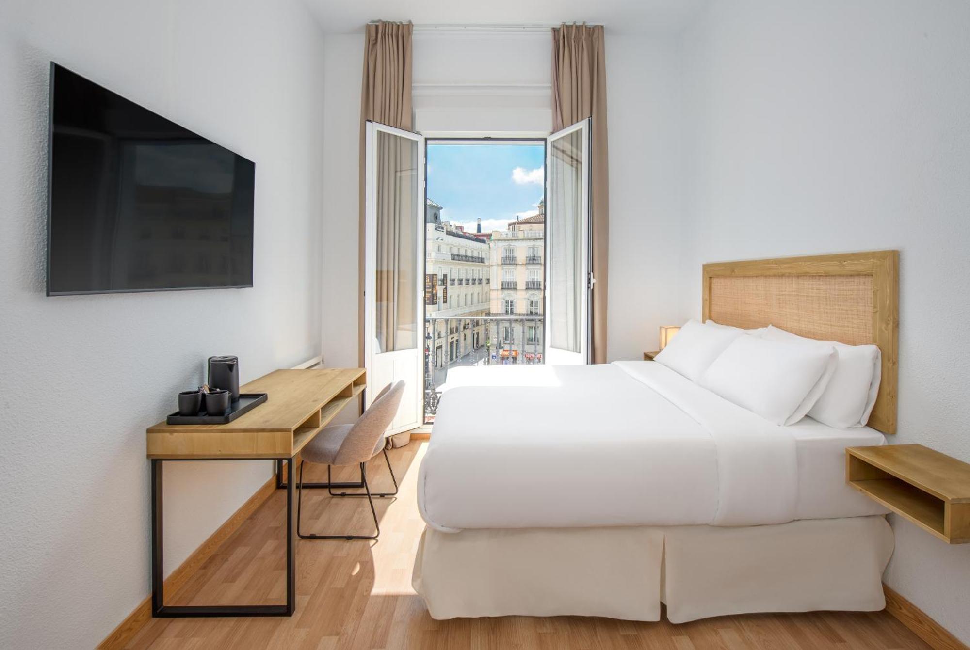 Hotel Luthia Puerta Del Sol *