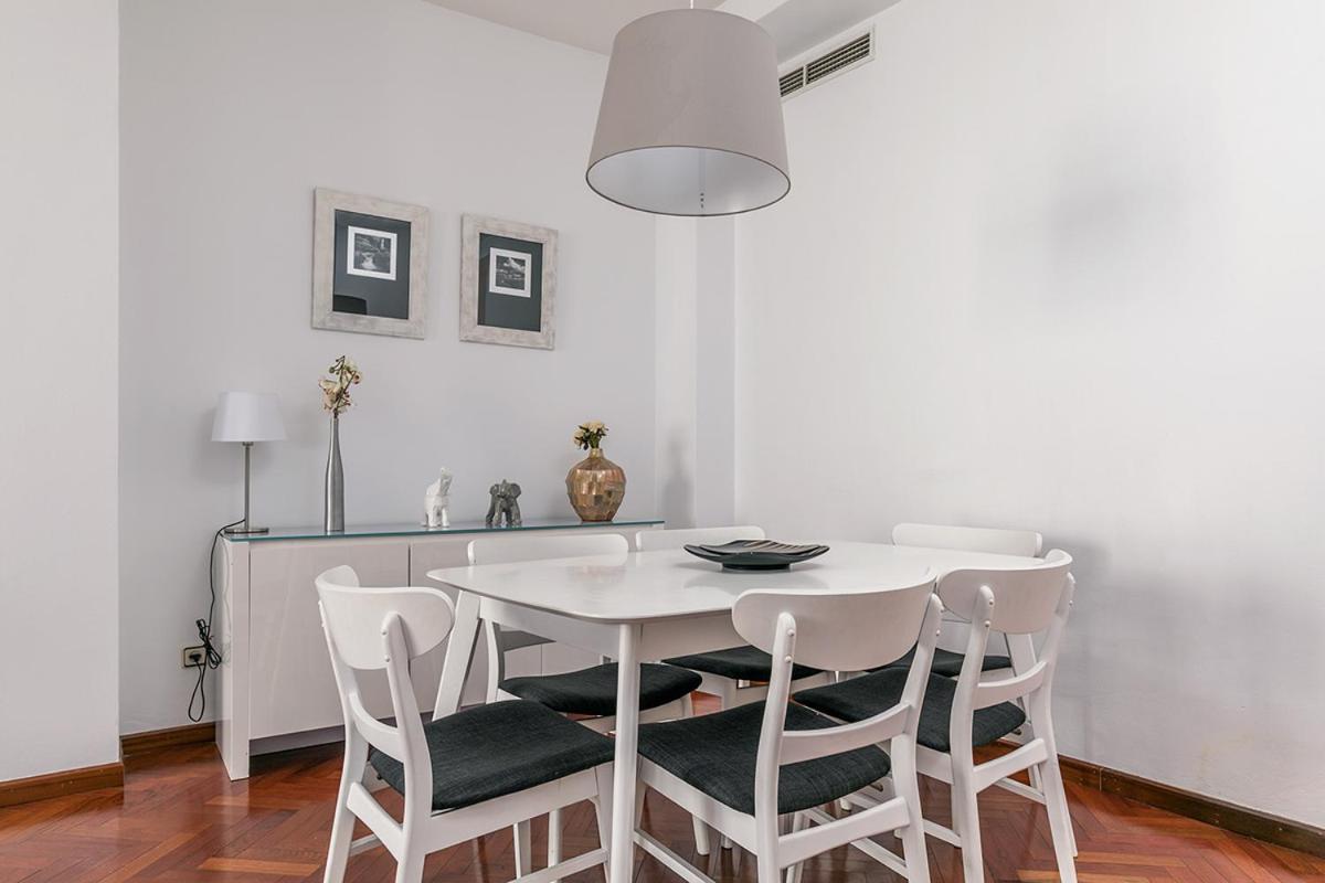 Plaza Mayor By Forever Apartment *