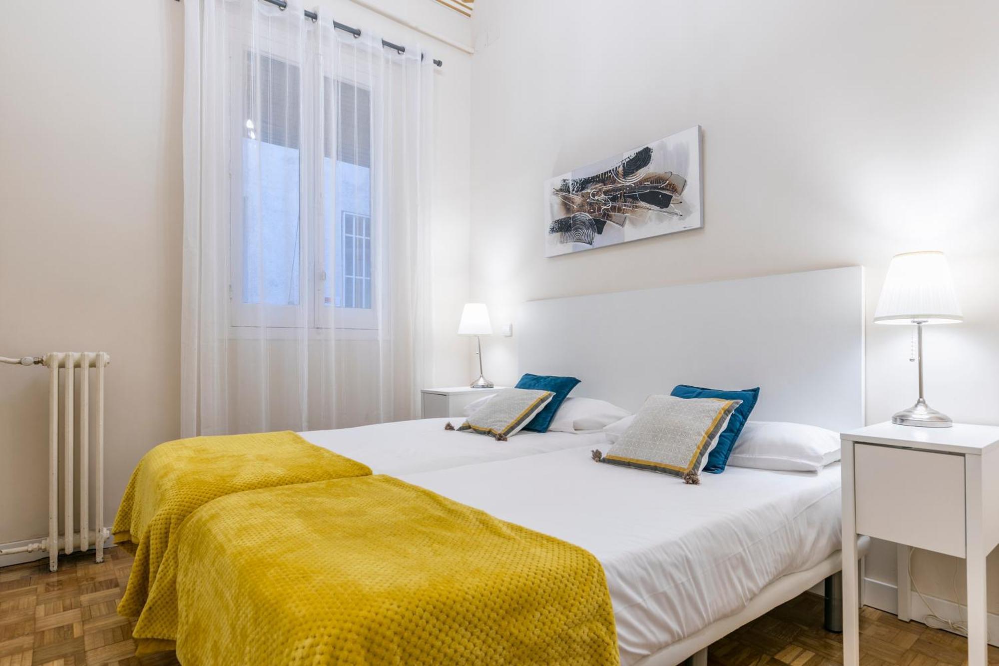Reina 1 By Forever Apartment *