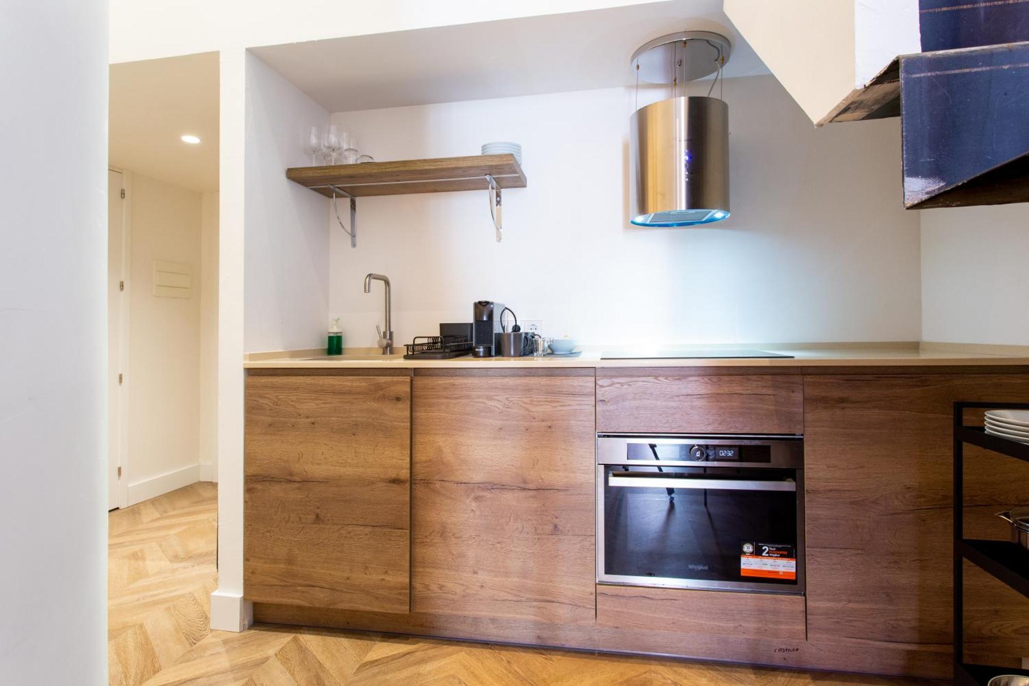 Apartamento 2- Hotel-style Duplex In Puerta Del Sol - & Cozy Madrid
