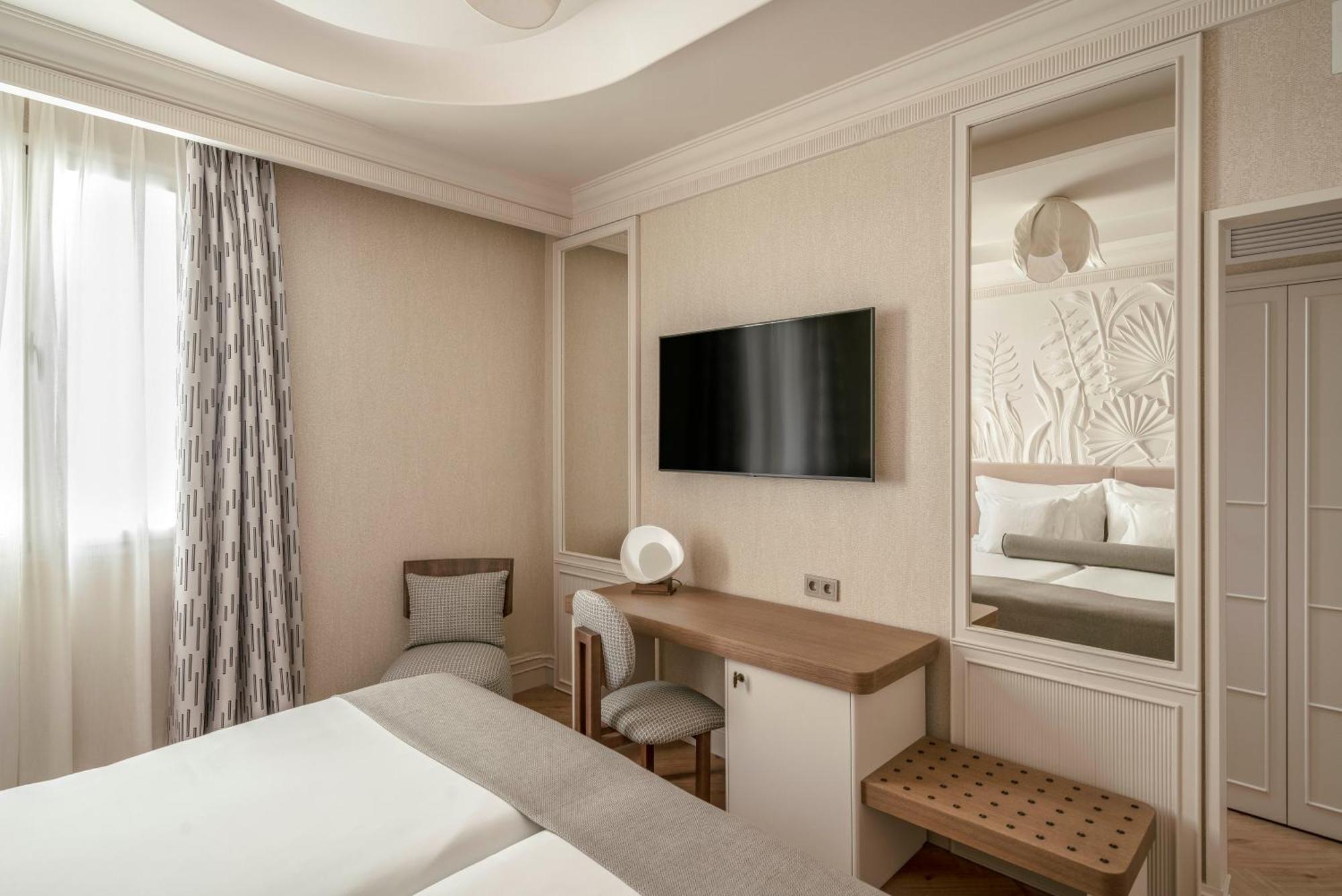 Vincci Centrum Hotel