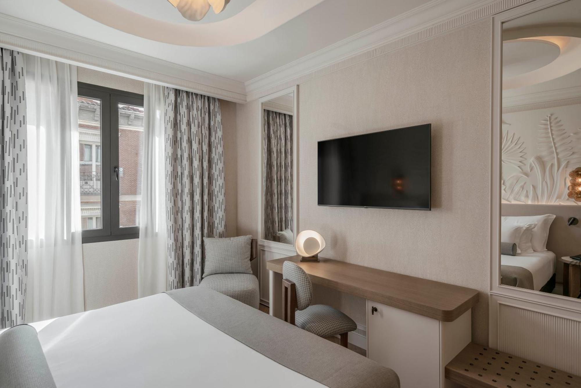 Vincci Centrum Hotel 4*