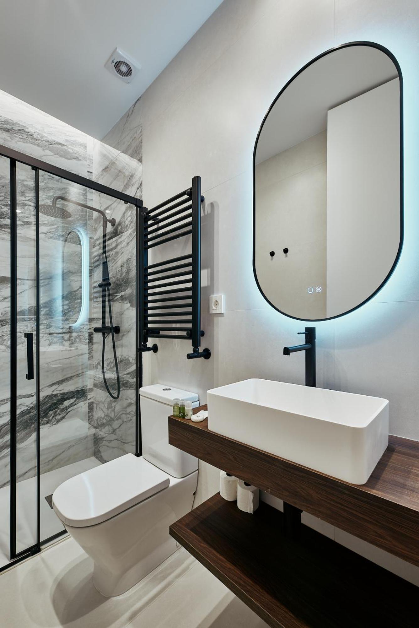 Fuencarral Living 7br 7bh *