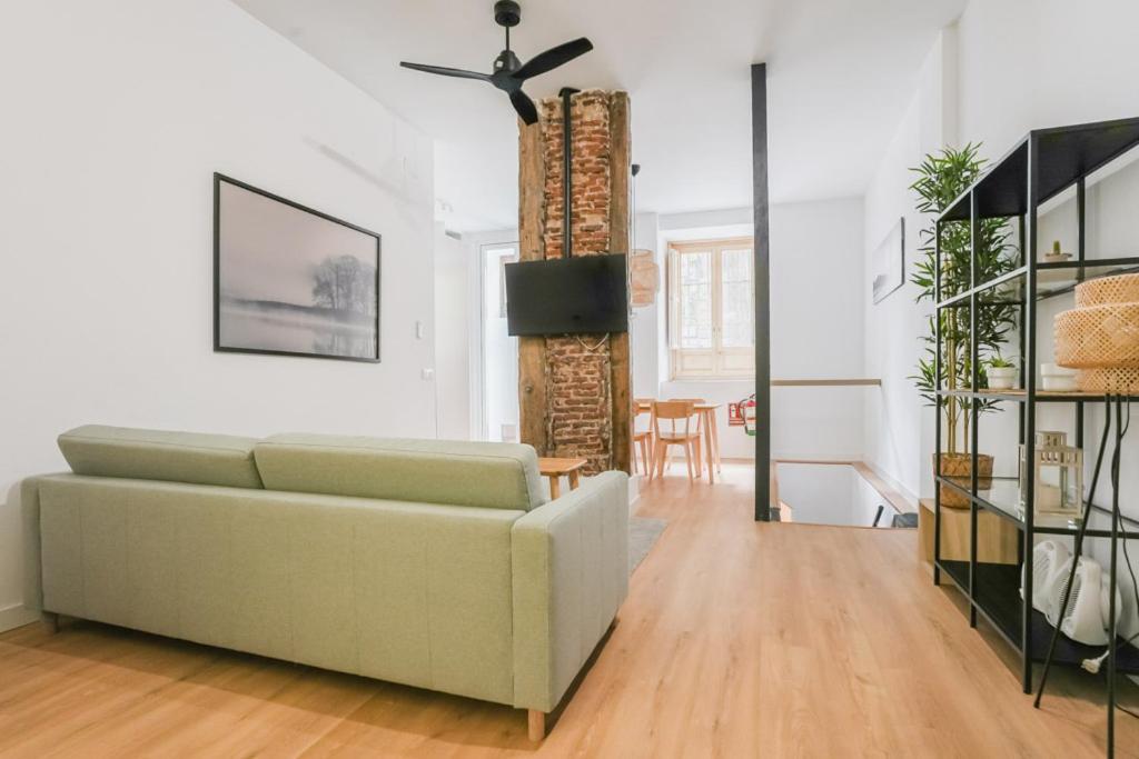 Modern Duplex-2bedrooms 3baths-palacio * Madrid