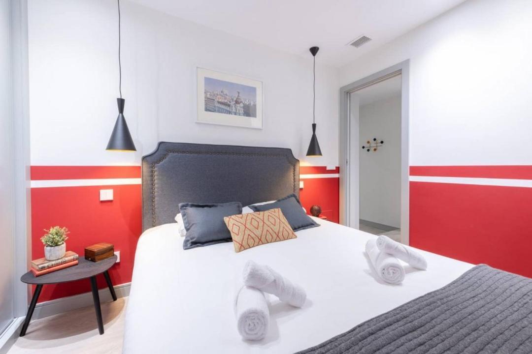 Sophisticated Brand New Flat Apartment Madrid