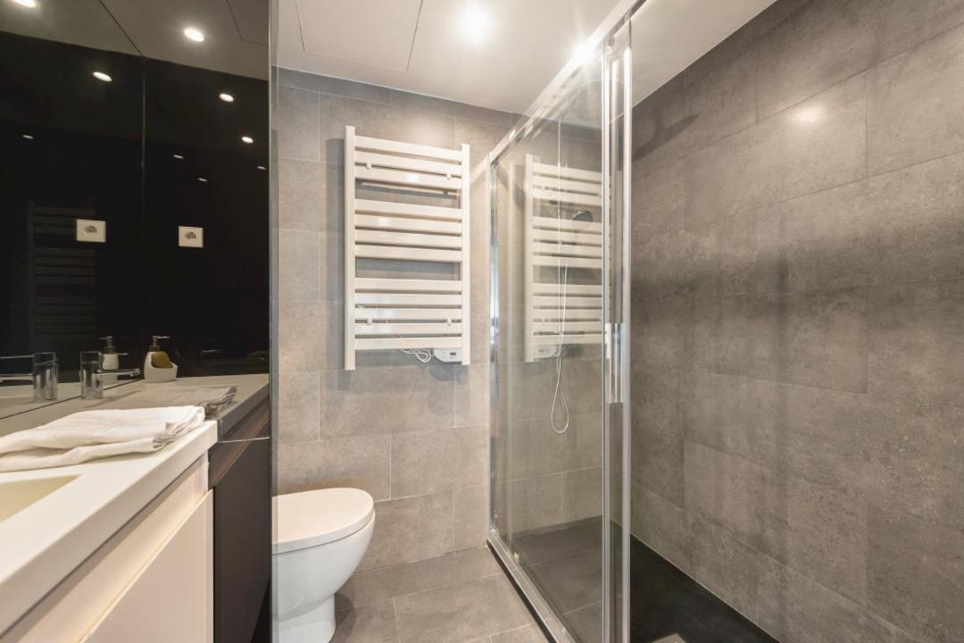 2 Bedroom 2 Bathroom Furnished - Salamanca - Bright & Stylish - Mintystay Apartamento *