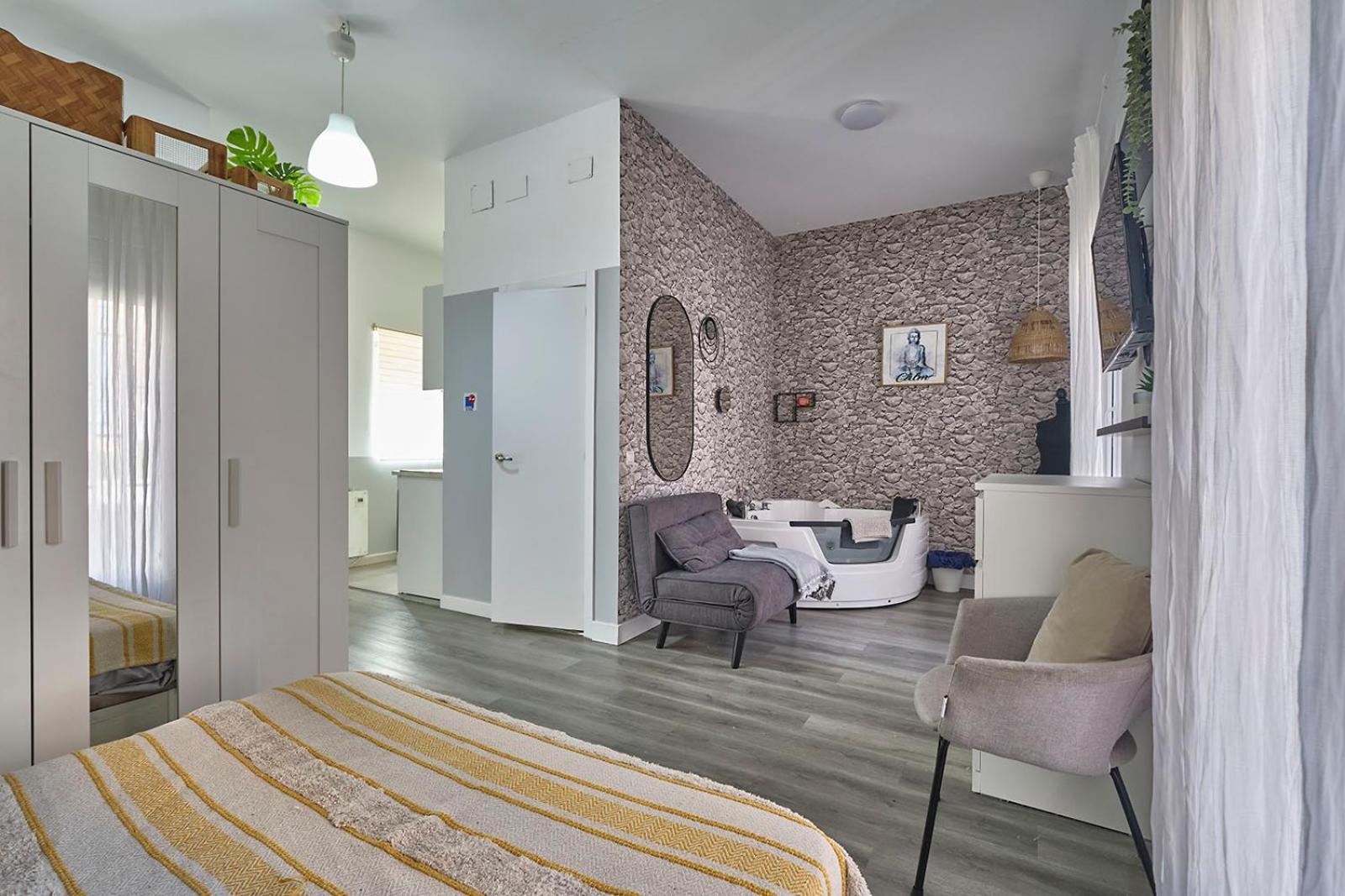 Centricos Con Banera Jacuzzi Hidromasaje Romantico Apartamento