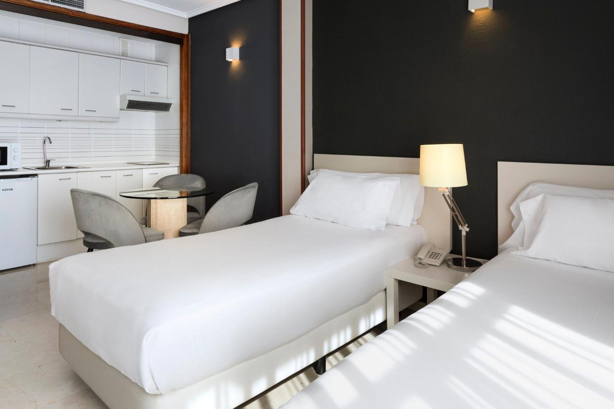 Apartahotel Sercotel Togumar 3*