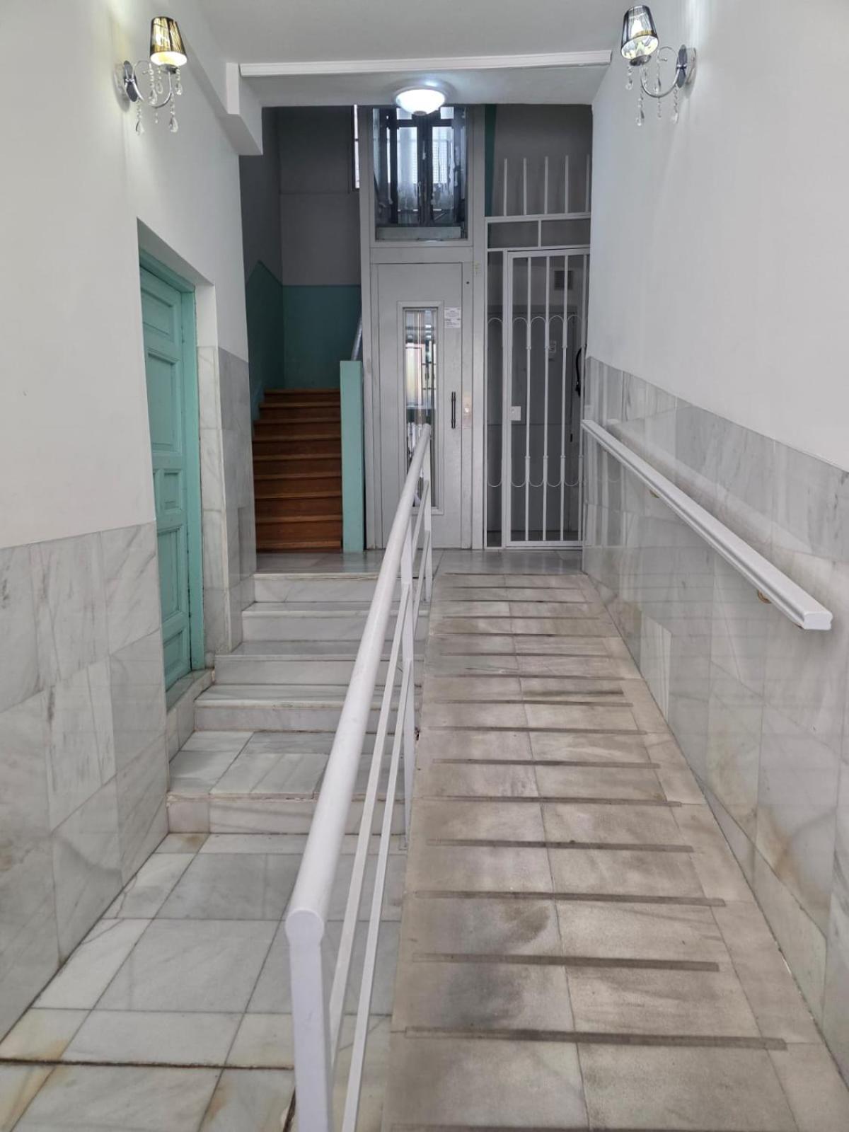 Apartment Attic 3bedrms-2baths In Heart Of Malasana *