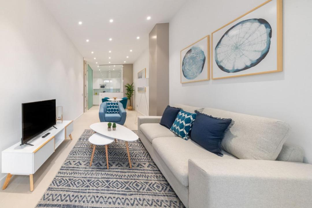 Apartamento 2 Bedrooms 2 Bathrooms Furnished - Delicias - Modern- Mintystay Madrid