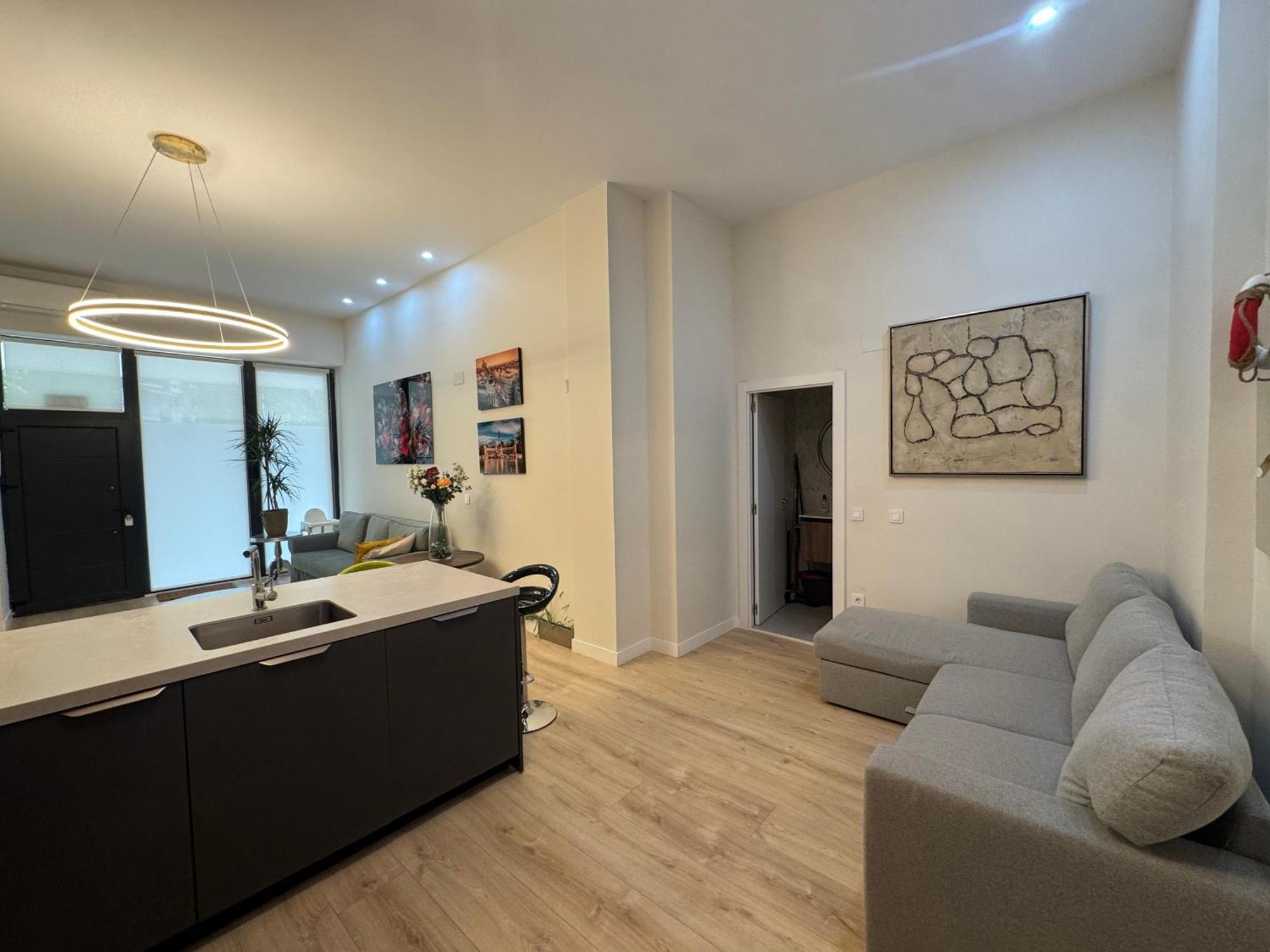 Apartment Luxury Wifi Ac Servicios En La Puerta