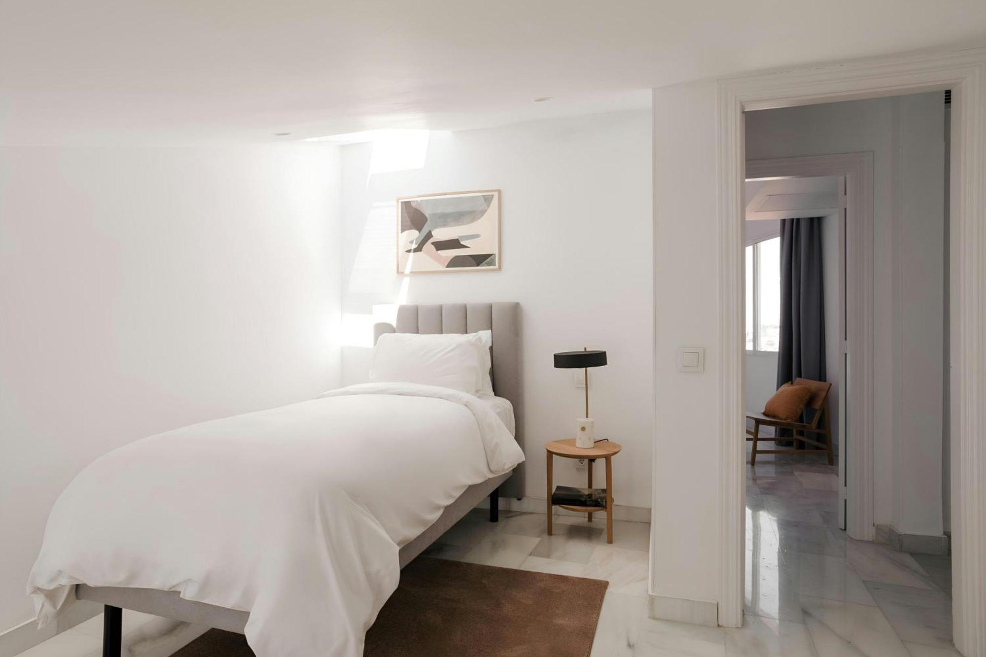 Apartahotel Sonder By Marriott Bonvoy Santa Ana Letras Madrid