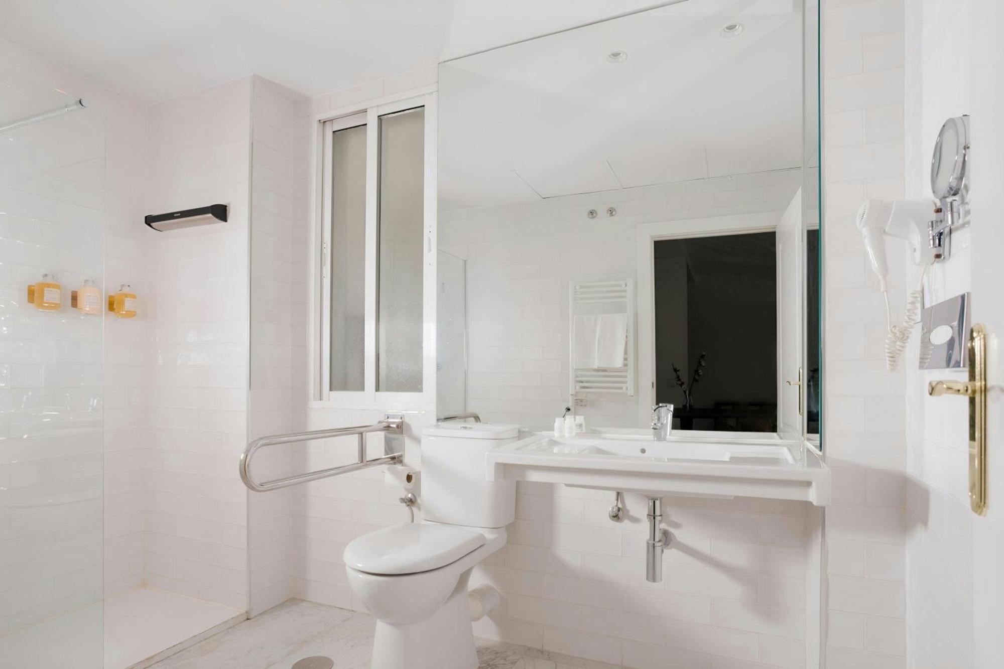 Apartahotel Sonder By Marriott Bonvoy Santa Ana Letras Madrid