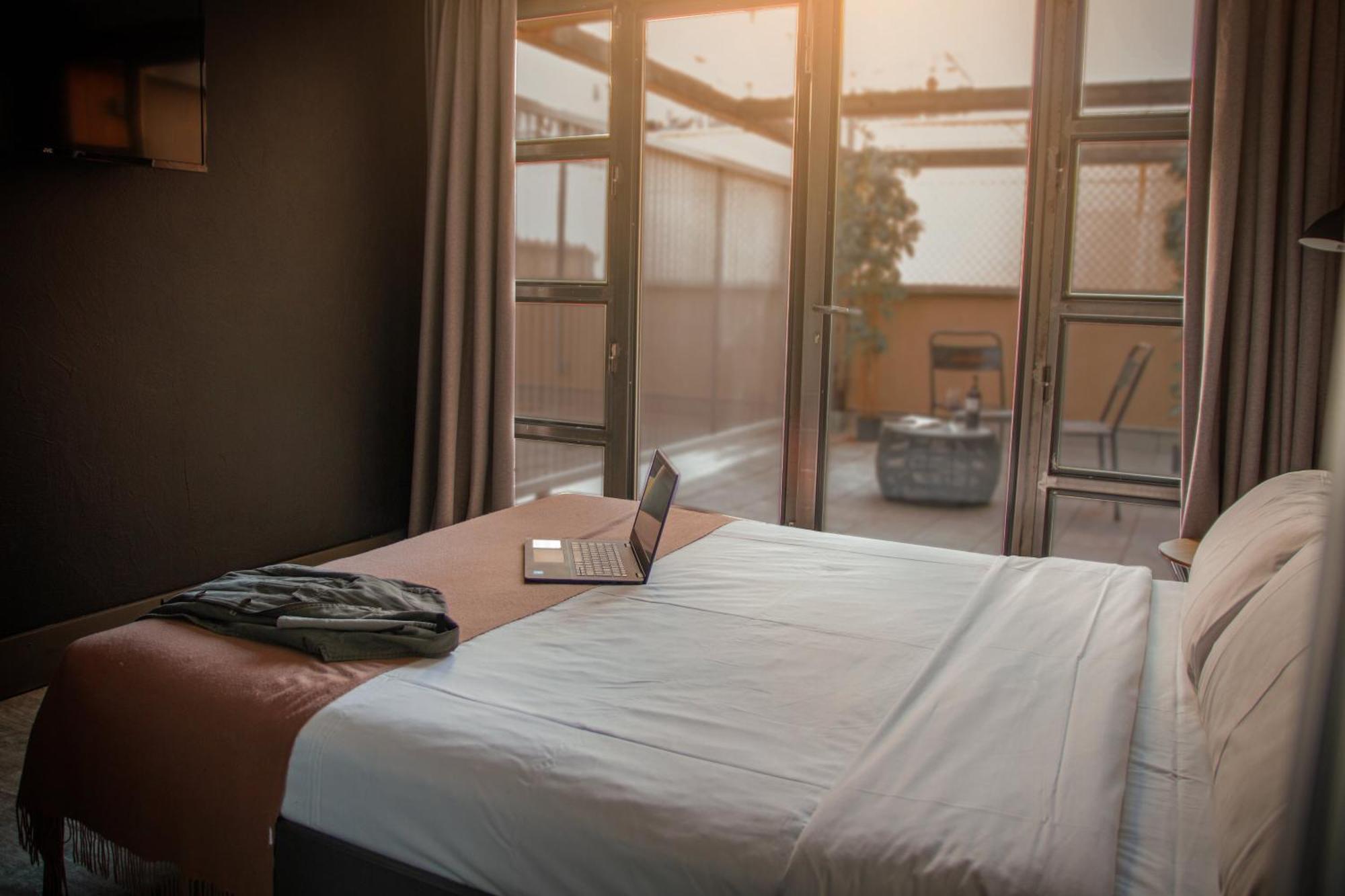 Room00 Ventura Hostal *