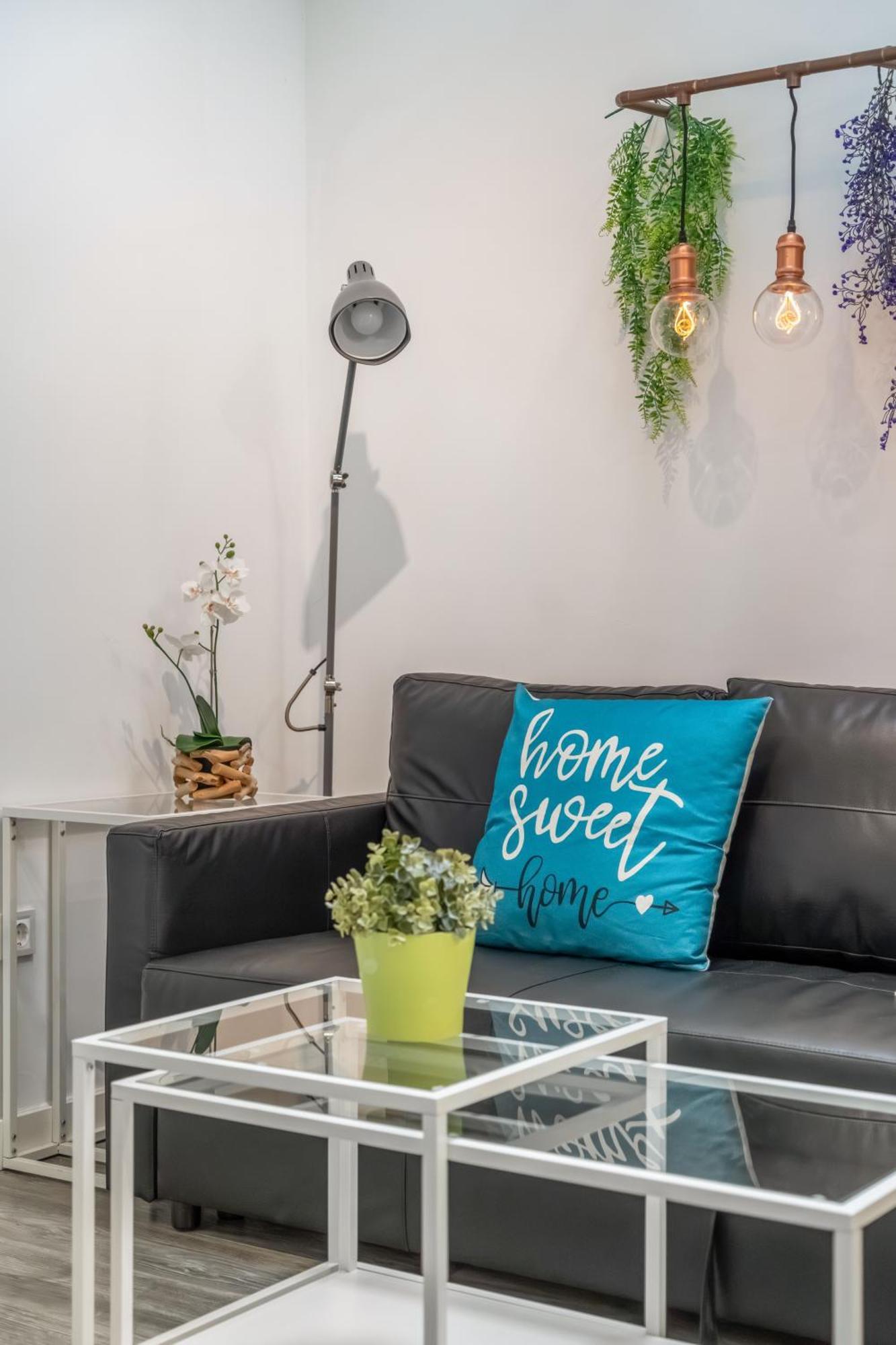 Apartment Attic 3bedrms-2baths In Heart Of Malasana *