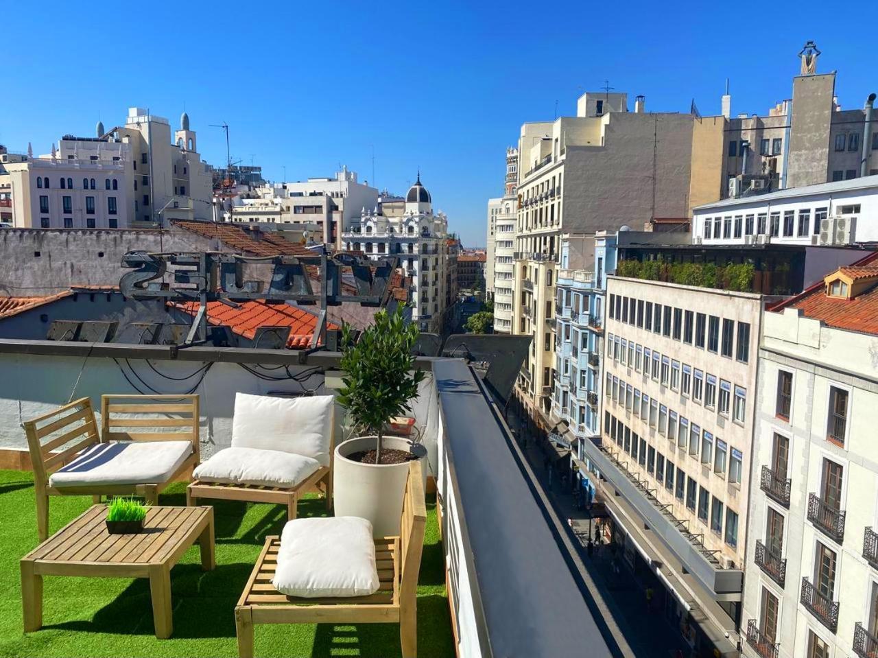 Habitaciones Gran Via -No Aire Acondicionado- Hostel *