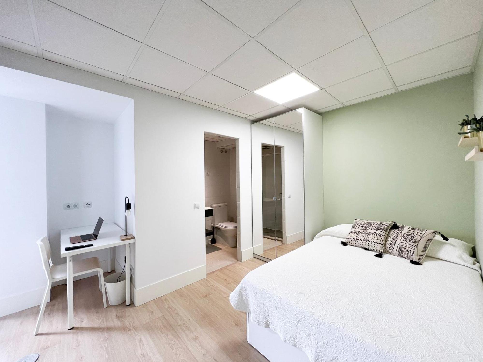 Habitaciones Gran Via -No Aire Acondicionado- Hostel