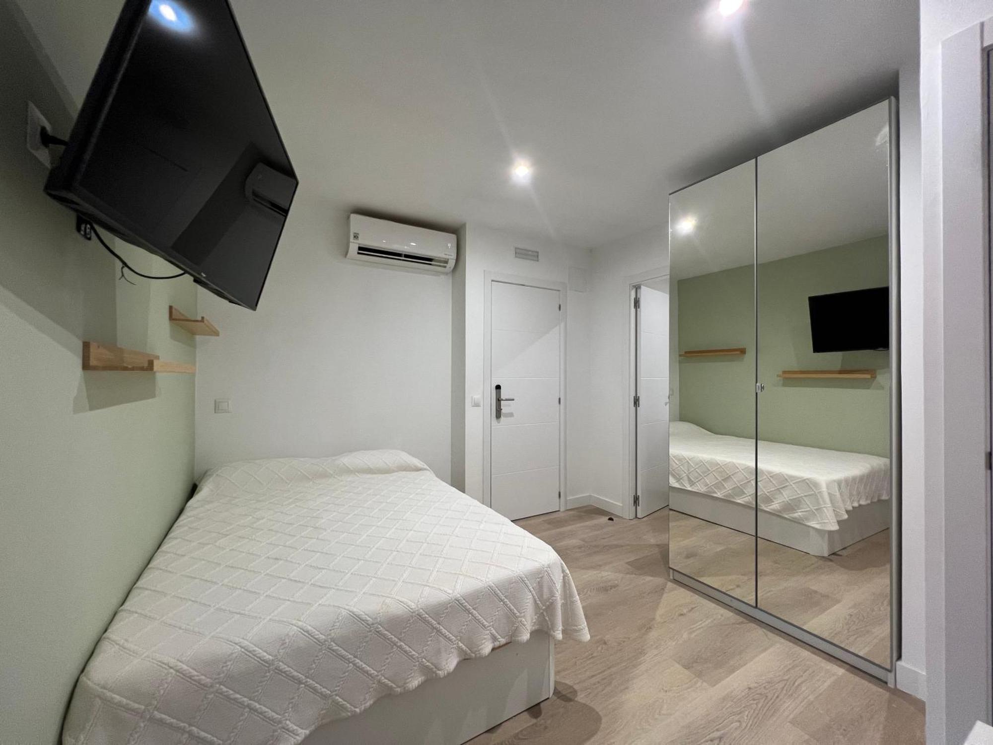 Habitaciones Gran Via -No Aire Acondicionado- Madrid
