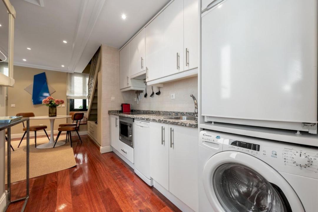 2 Bedrooms 2 Bathrooms- Penthouse- Almagro- Mintystay Apartment