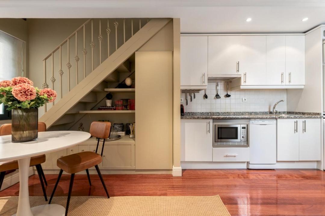 2 Bedrooms 2 Bathrooms- Penthouse- Almagro- Mintystay Apartment Madrid