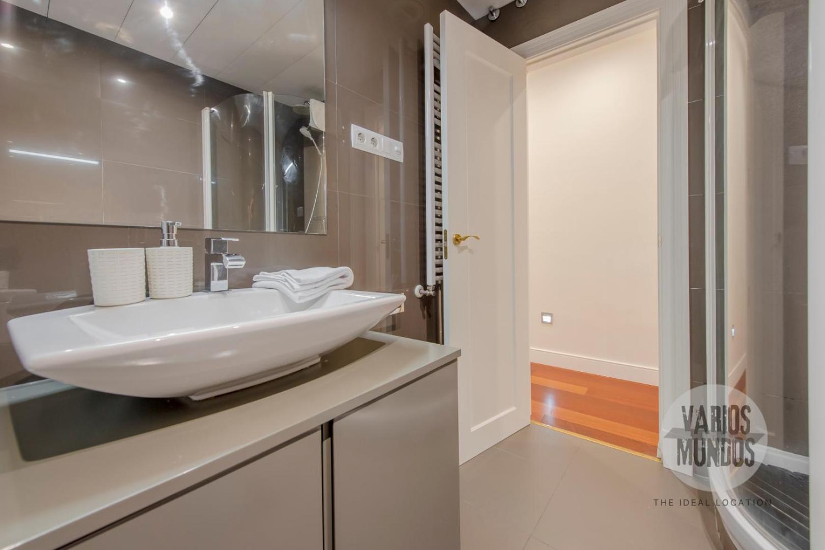 Apartamento Vistas Exclusivas 10 En Duque De Osuna 8 Madrid