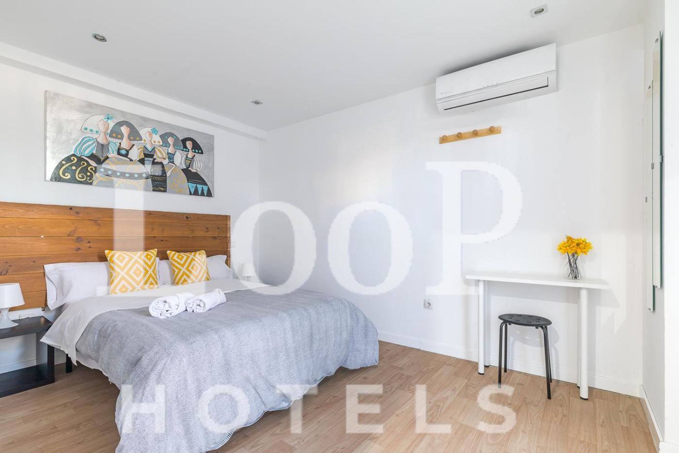 Loop America Auto-Check In Apartment