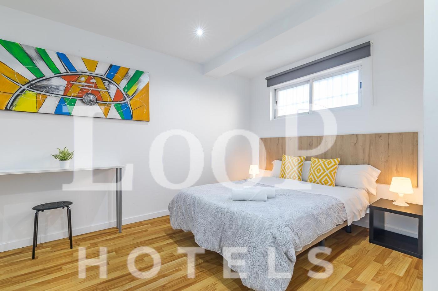 Loop America Auto-Check In Apartment *