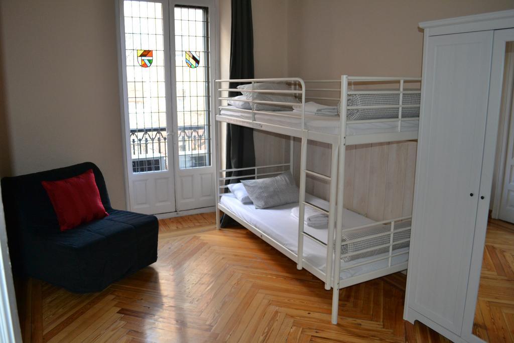 Arguelles 58 * Madrid