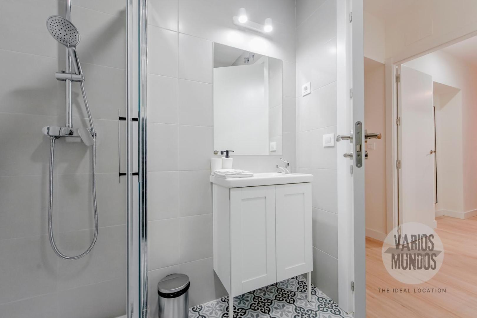 Apartamento Toque Tradicional 6, En Tirso De Molina E1 *
