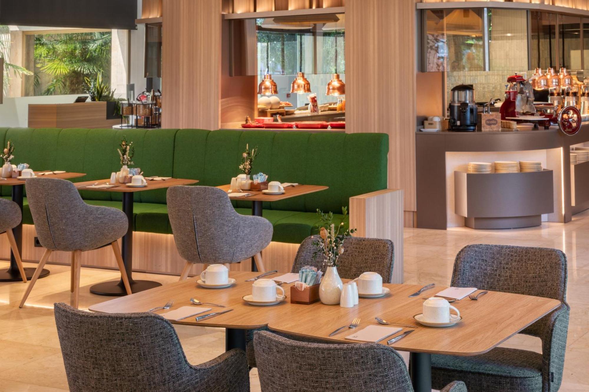 Hotel Melia Barajas 4*