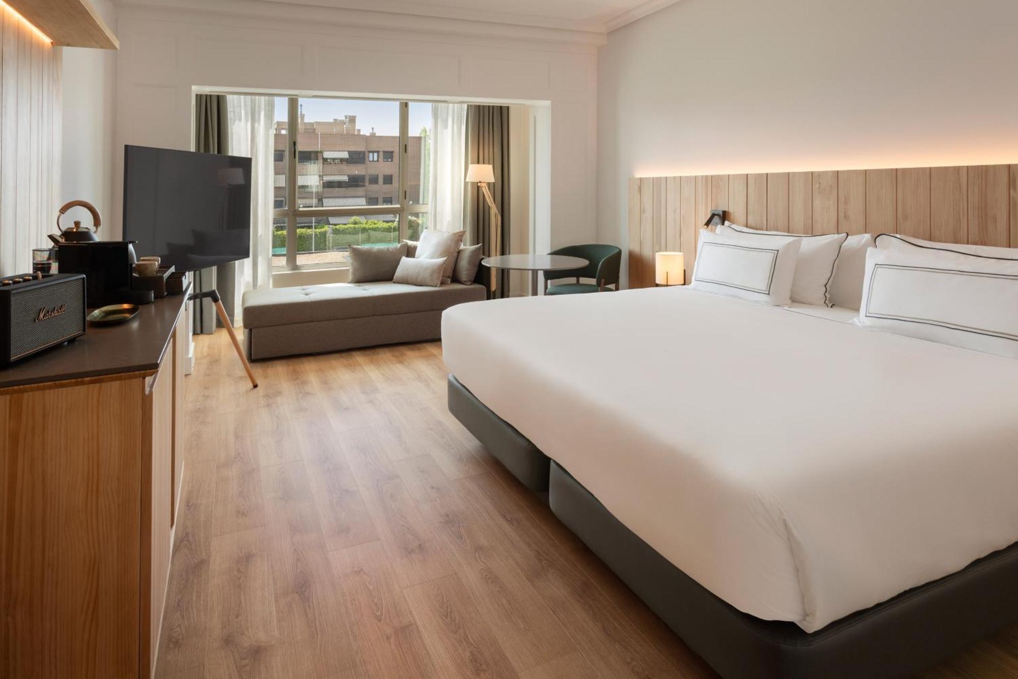 Melia Barajas Hotel