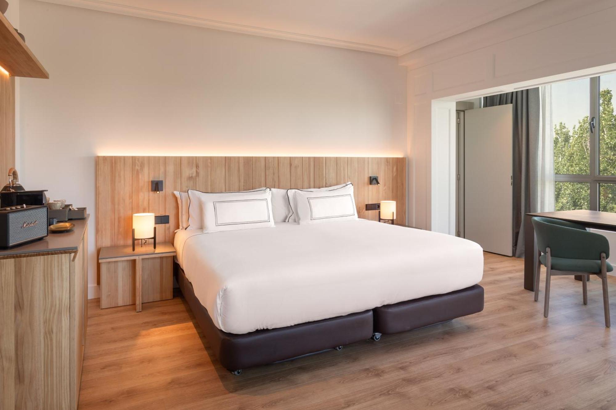 Melia Barajas Hotel 4*