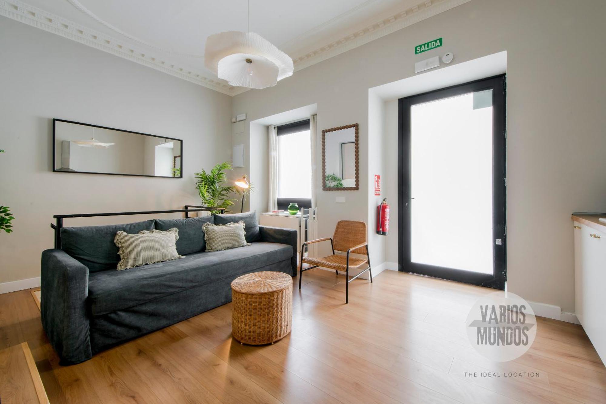 Vive El Retiro Para 7 Desde Alberto Bosch 14 E1 Apartamento Madrid