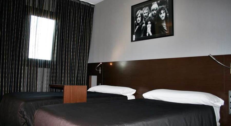 Hotel Tach Airport