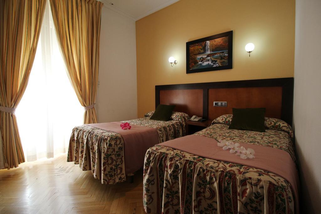 Greco Gran Via Guest house 2*