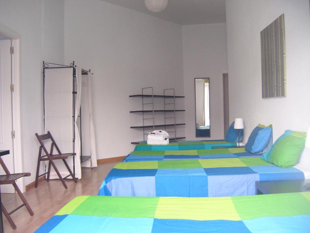 Guest house Puerta Del Sol 2*