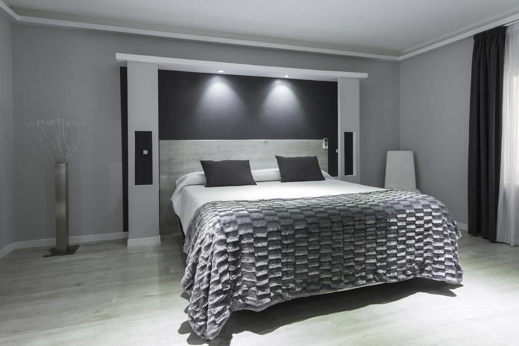 Overnight Pensión 3*