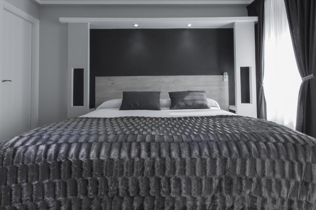 Pensión Overnight 3*