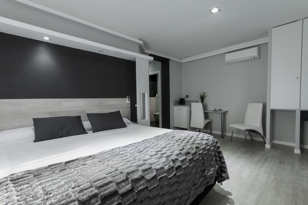 Pensión Overnight 3*